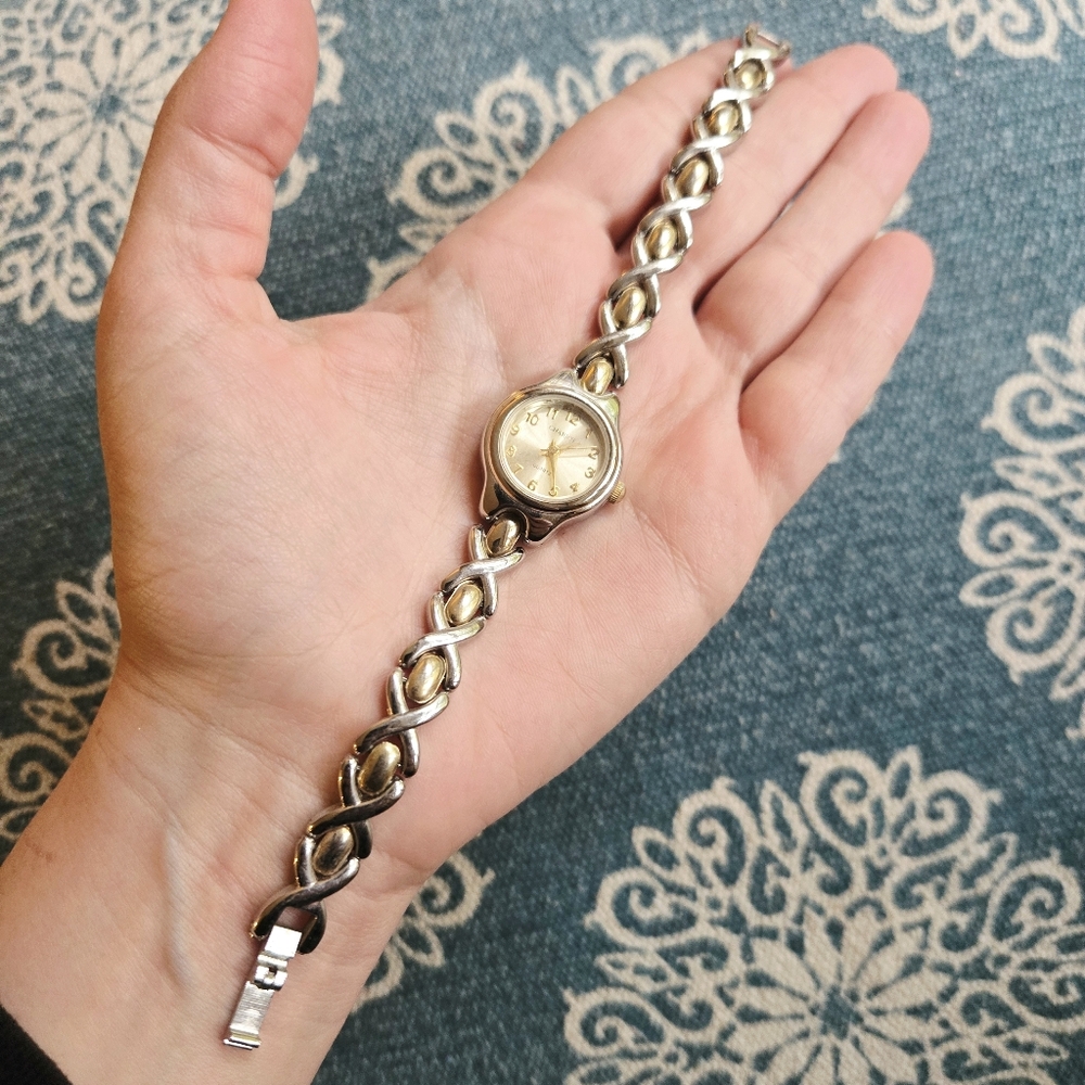 Vintage Gold & Silver Chariot Quartz Watch